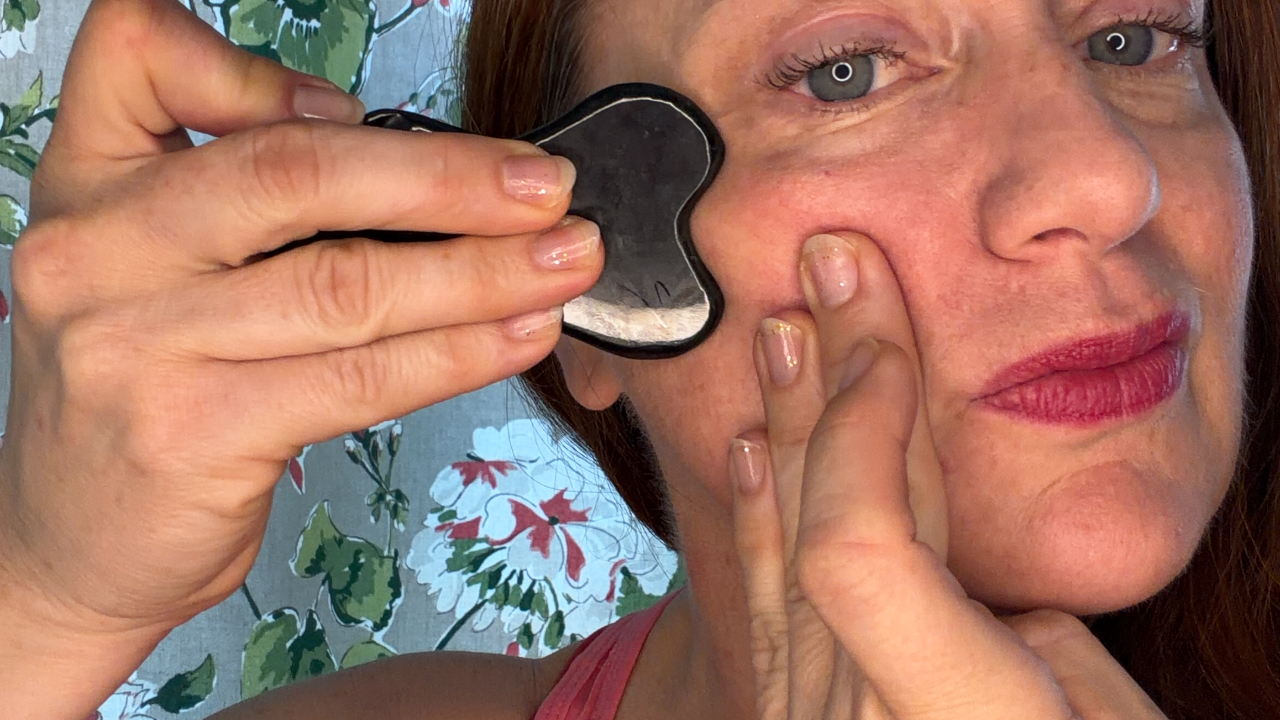 Cosmetic Gua Sha